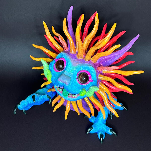 alt="Normal Lighting mode of Hierarchy Vision sculpture"